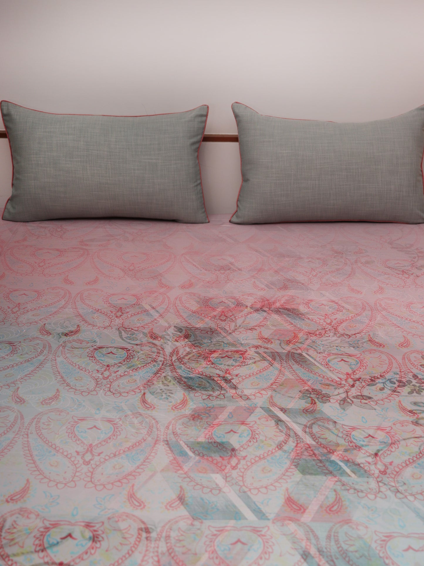 Bedcover With 2 Pilllow Sham Polycanvas Floral Printed Multi - 103" X 108", 17" X 27"