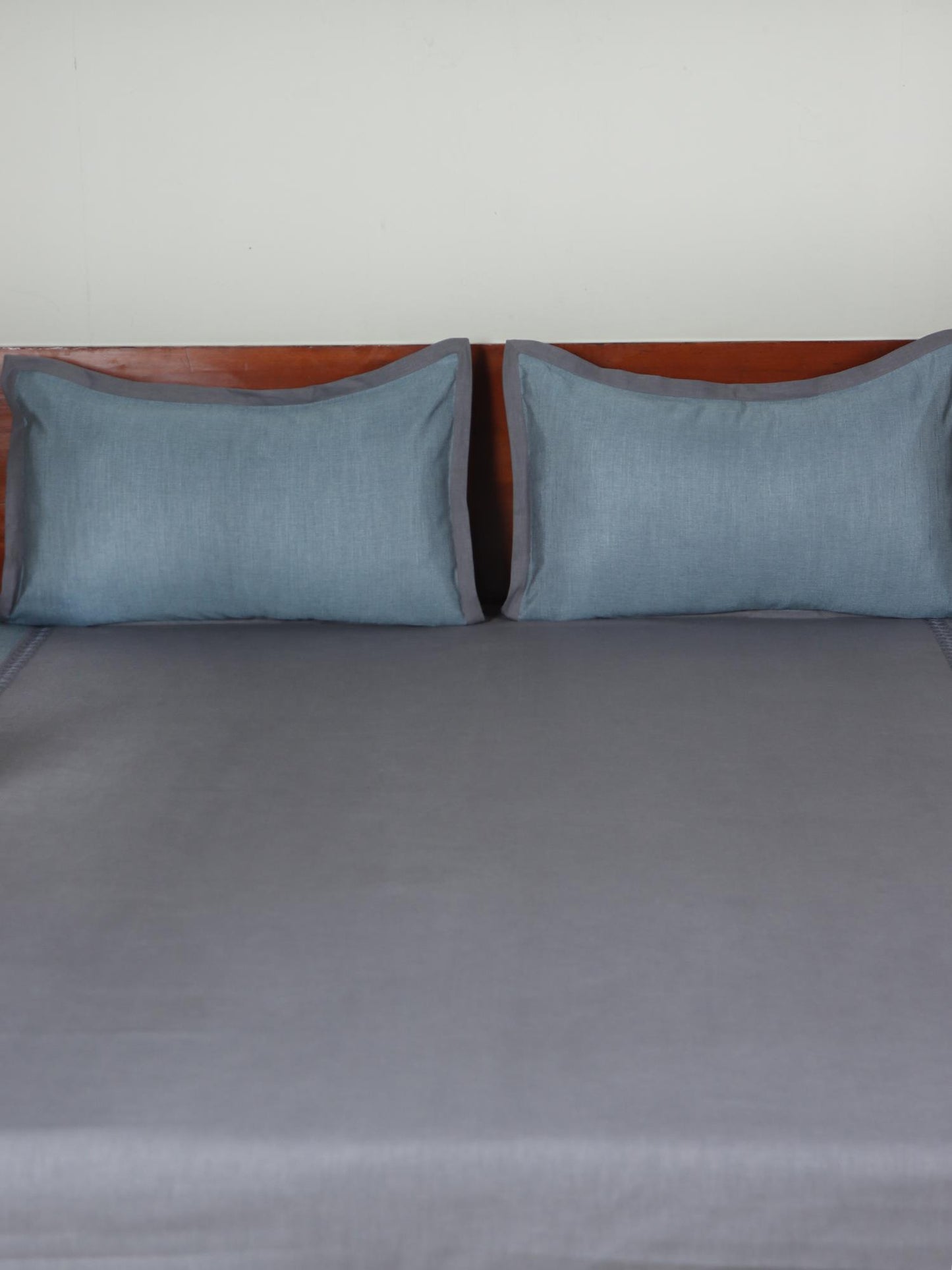 Cotton Blend Embroidered Bedcover for Double Bed with 2 Pillow Covers | Embroidered with Patchwork - Queen Size - Grey Color| Bedcover 90 x 108inches (7.5x9ft), Pillow Covers 17x27in