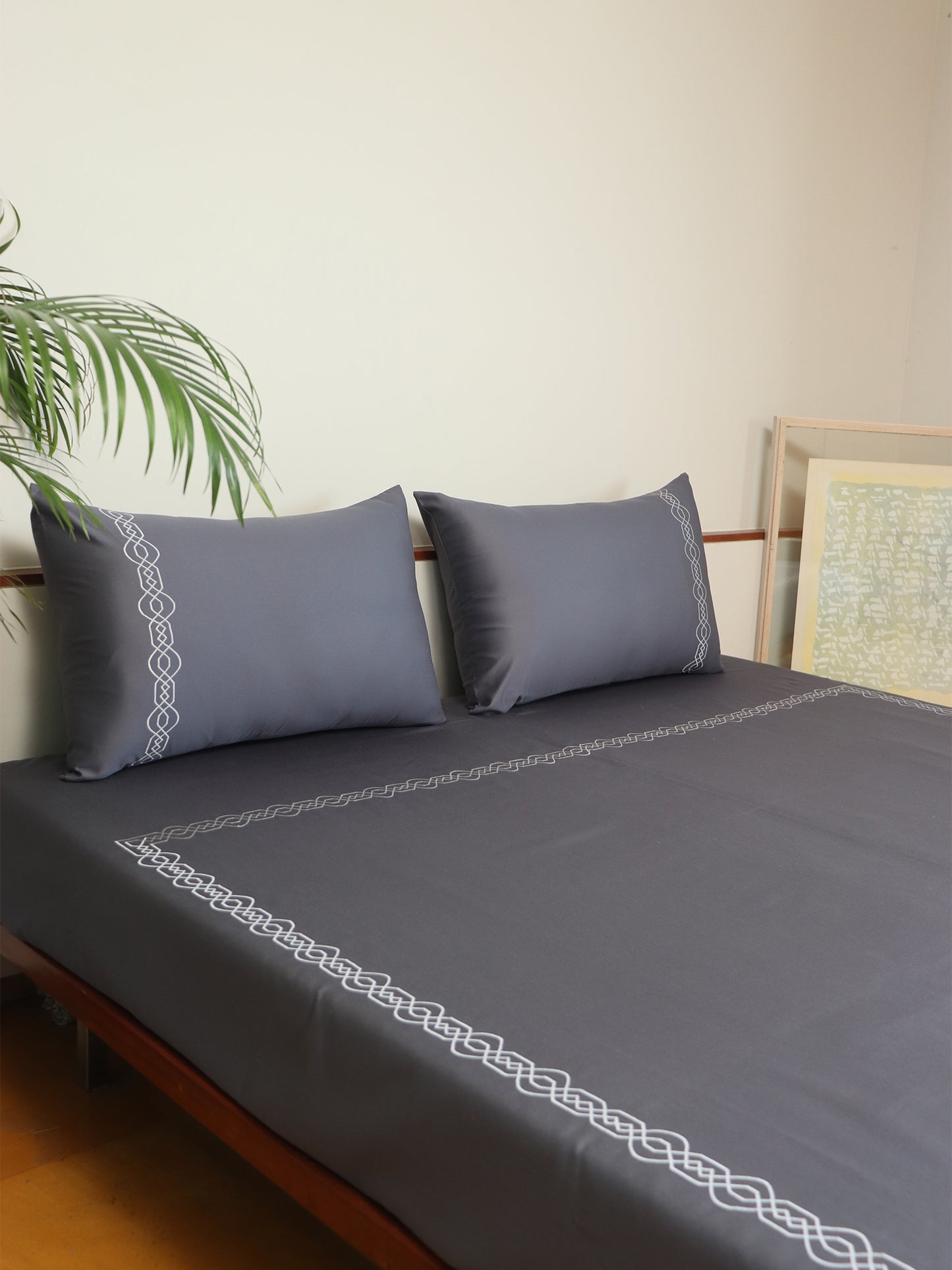 Bedsheet with 2 Pillow Covers 100% Cotton 800TC Floral Aari Embroidery Grey - 108" X 108", 17" X 27"