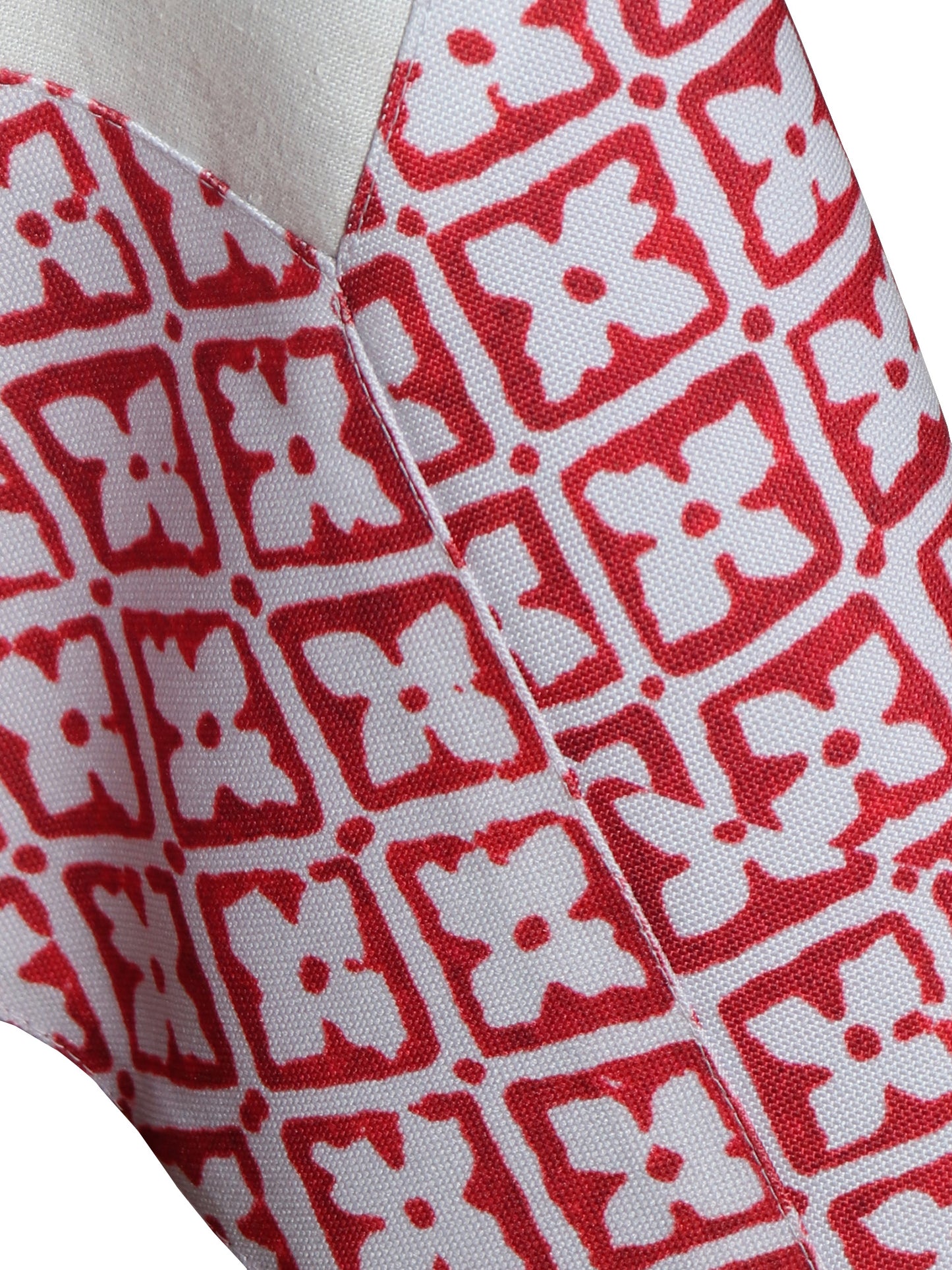 Table Cover Embroidered and Border Patchwork | Cotton Blend - Red and White | Heat Resistant Table Cover for Kitchen Table/Dining Table Cloth, 52 X 84 Inches; 130 cm X 210 cm