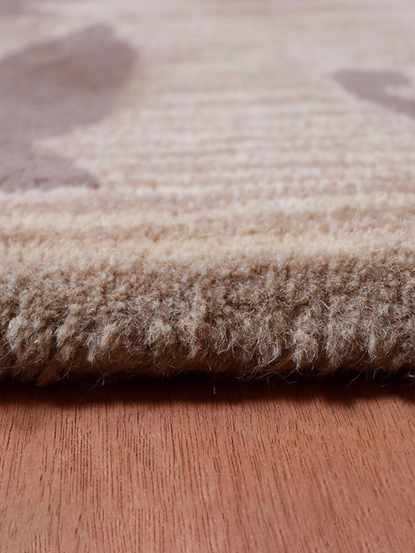 Carpet Hand Tufted 100% Woollen Beige And Red Bordered - 4ft x 6ft