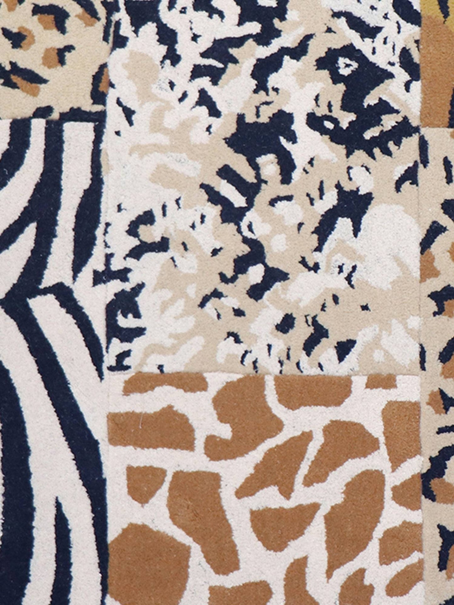 Carpet Hand Tufted 100% Woollen Patchwork Beige And Off White Animal - 4ft X 6ft