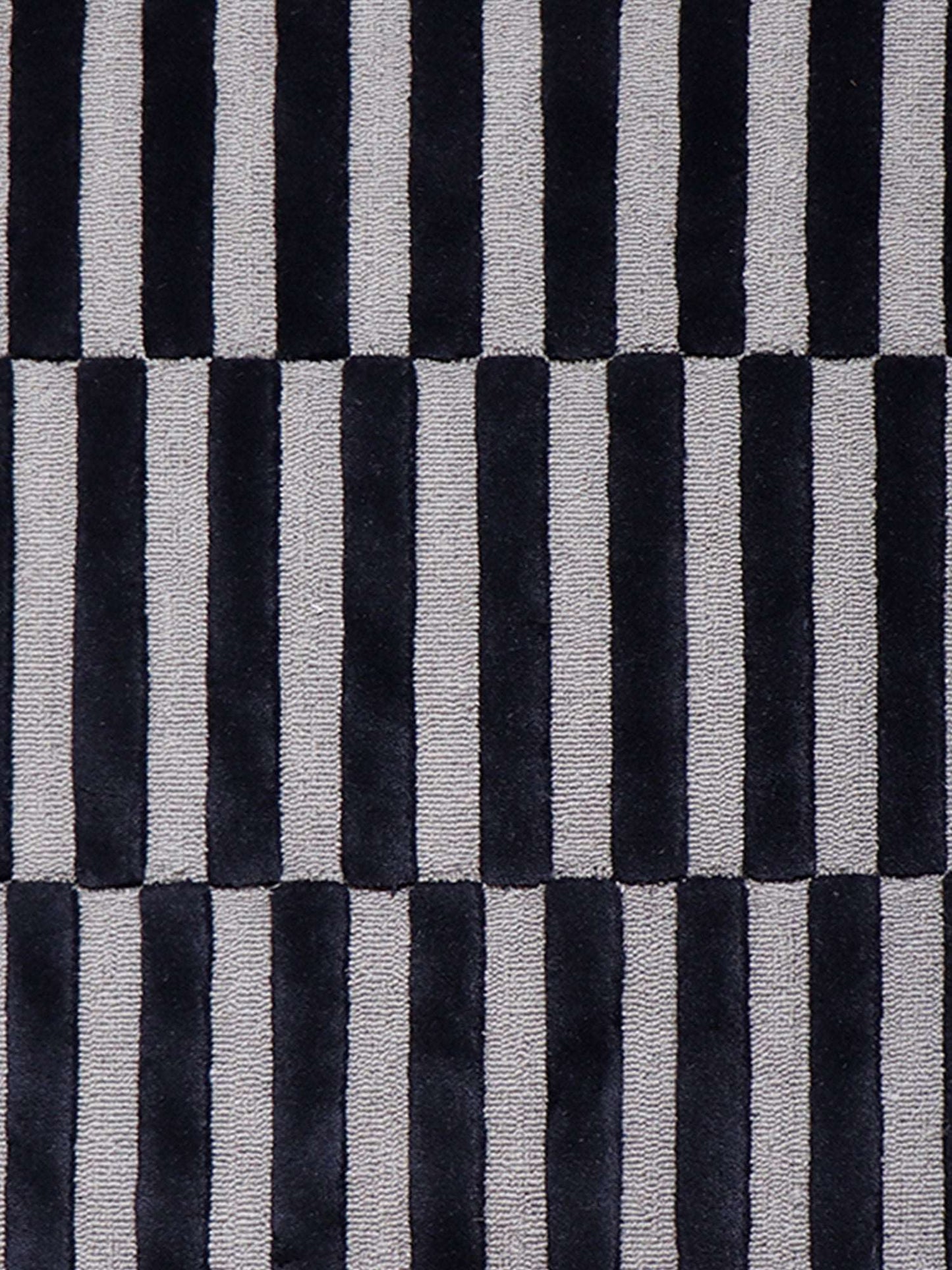 Carpet Hand Tufted 100% Woollen Geometric Black White- 4ft X 6ft