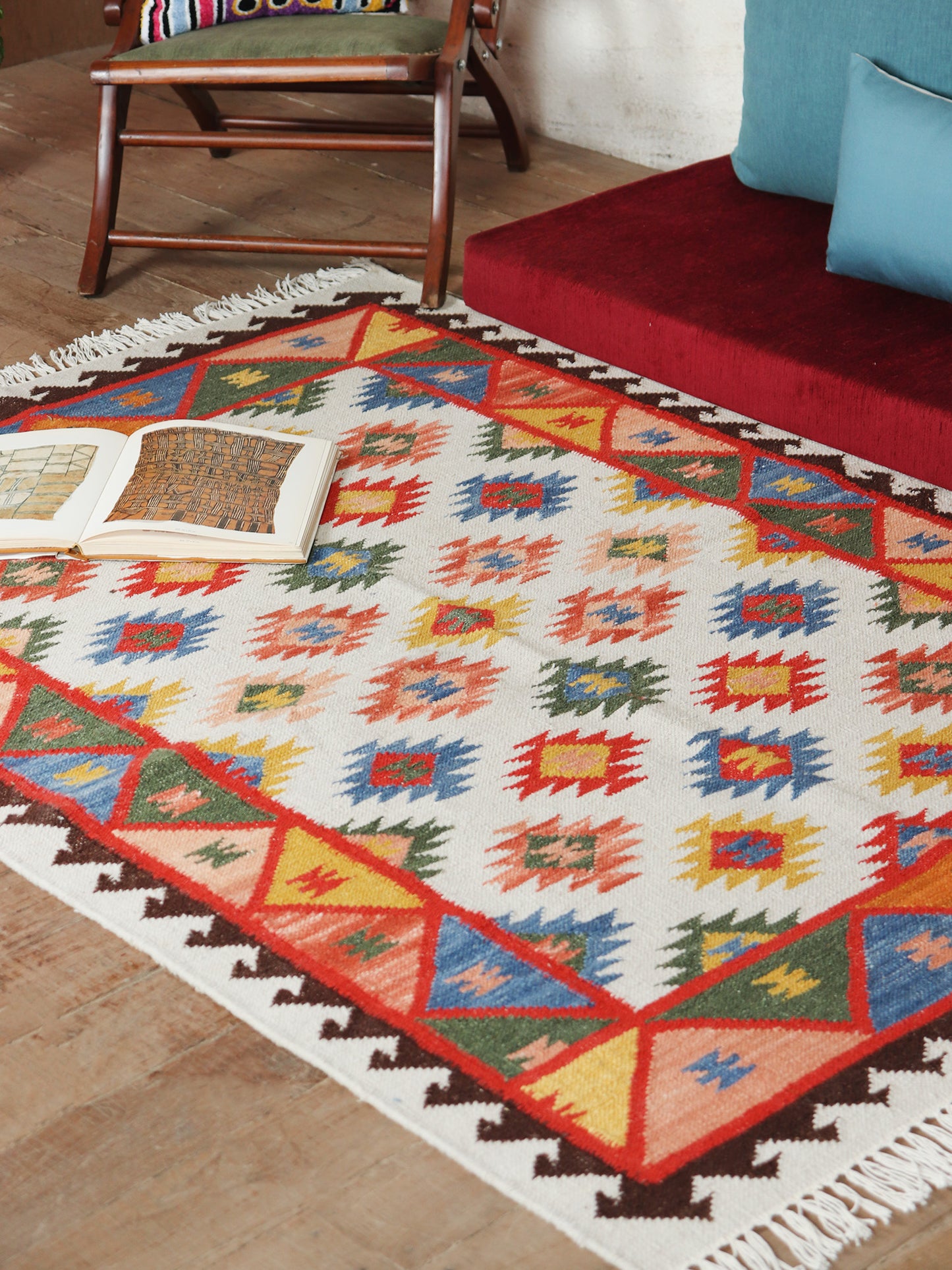Dhurrie Handwoven Wollen for Floor, Living Room & Bedroom | Multicolor - 4x6 feet