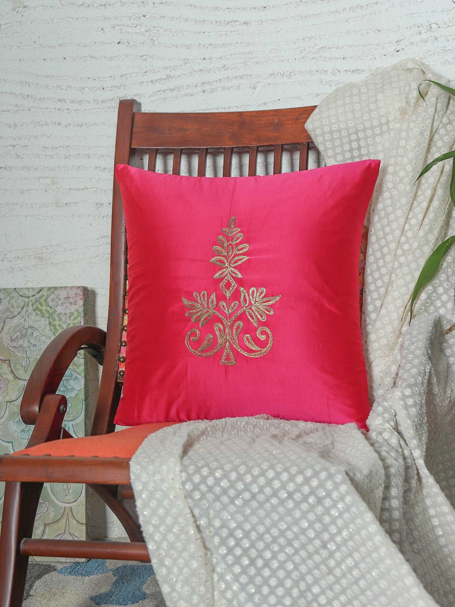 Cushion Cover for Sofa Bed Polyester Motif Embroidery Pink 16x16i Zeba World