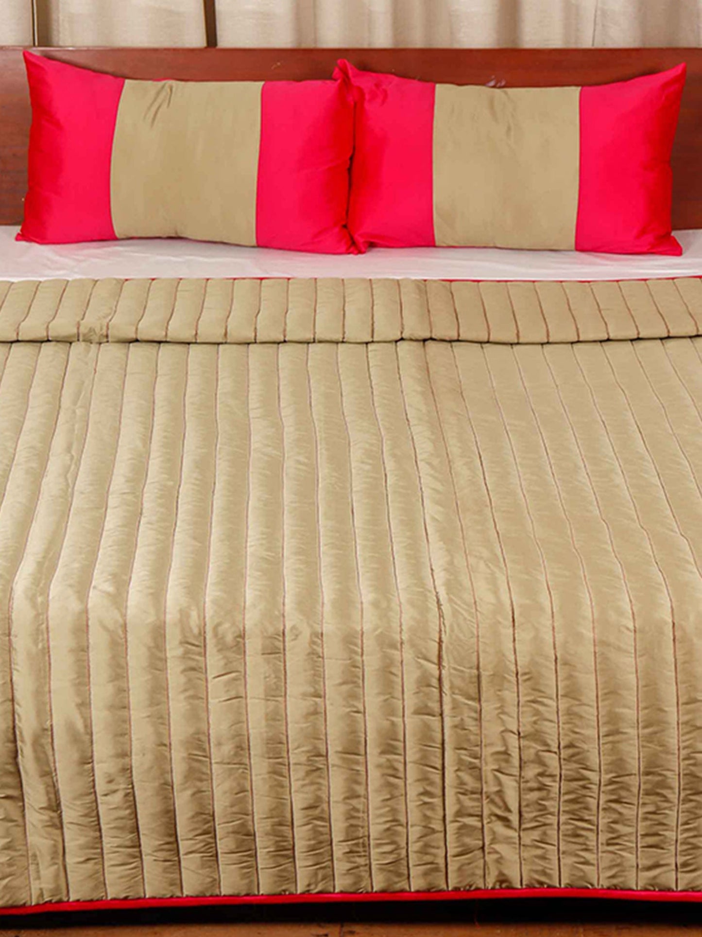 Quilt with 2 Pillow Shams Polyester Self Textured Pink/Beige - (90" X 108" ; Pillow - 17" X 27")