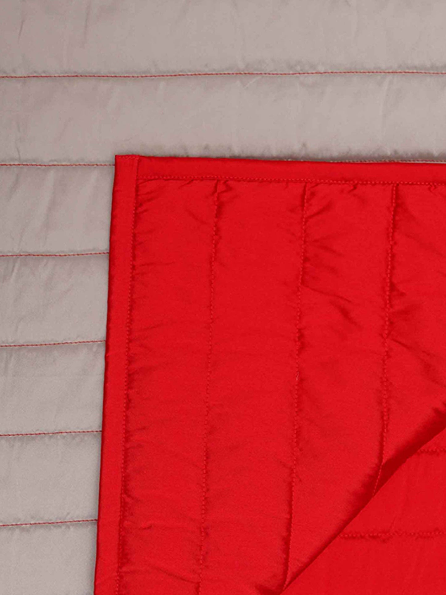 Quilt with 2 Pillow Shams Decorative Polyester Self Textured Reversible Red/Grey - (90" X 108" ; Pillow - 17" X 27")