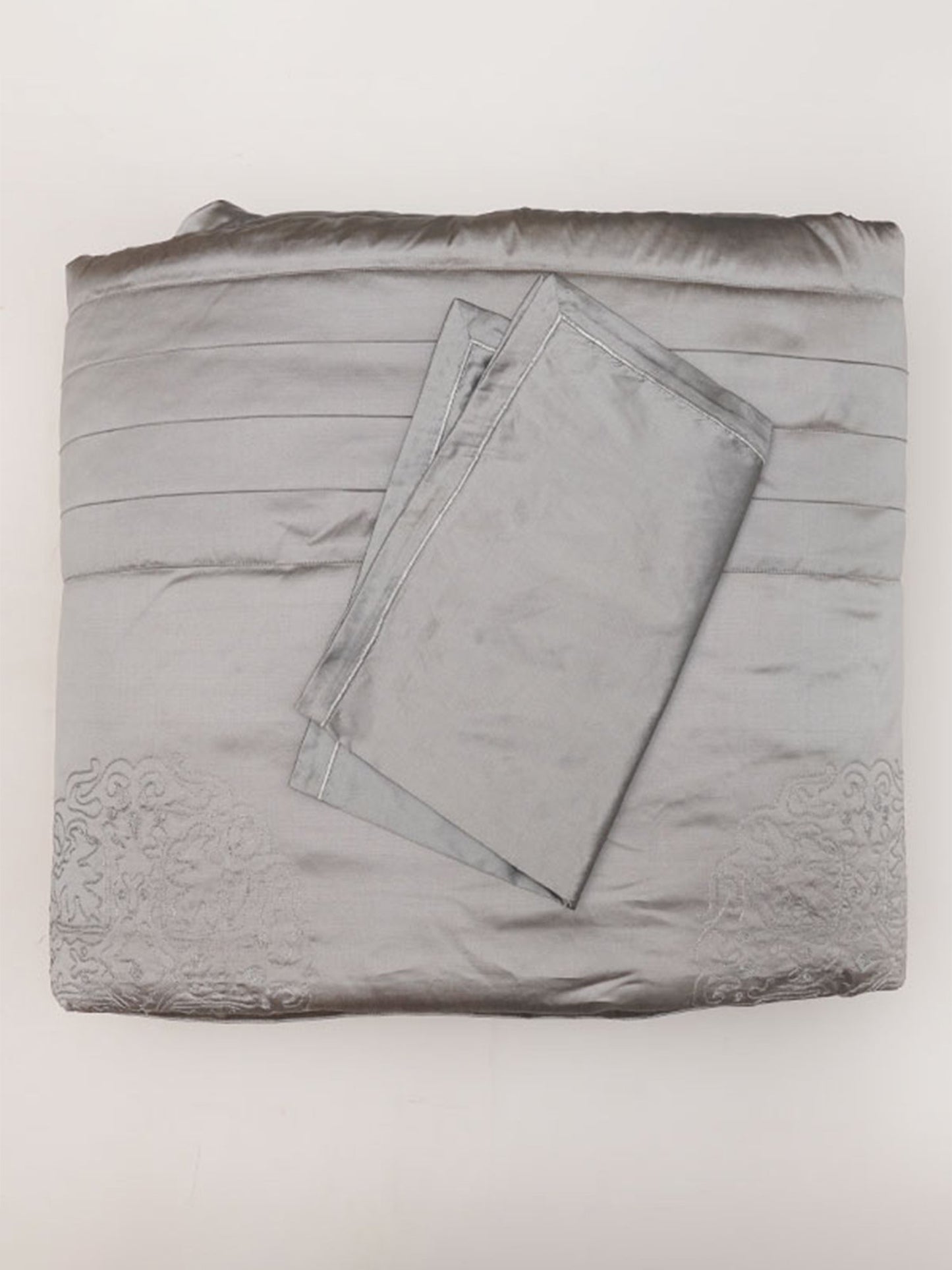 Quilt with 2 Pillow Shams Polyester and Cotton Embroidered Pintuck Grey - (90" X 108" ; Pillow - 17" X 27")