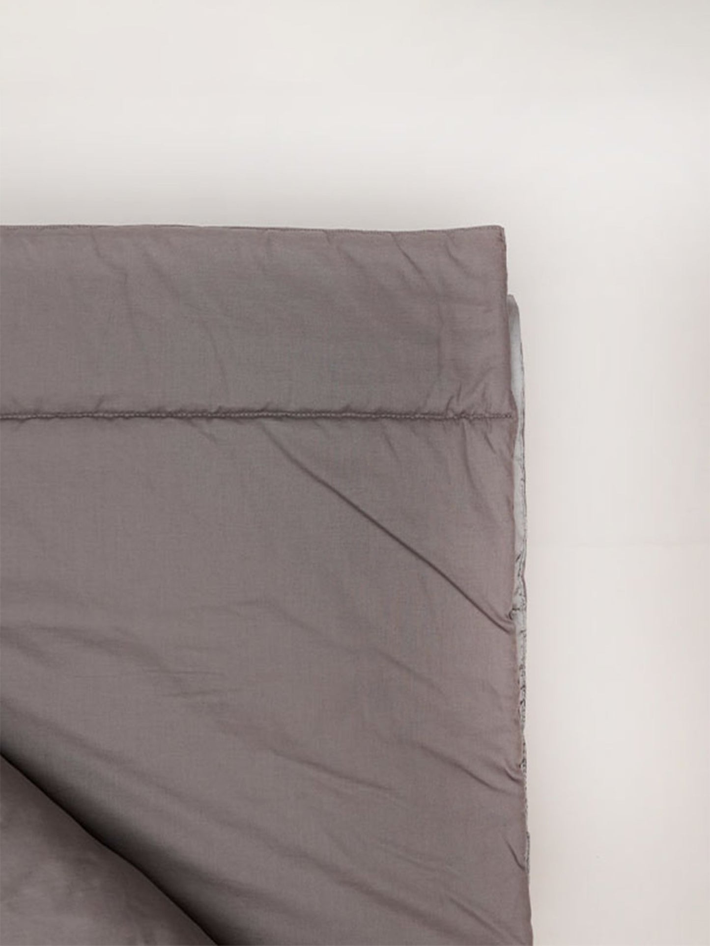 Quilt with 2 Pillow Shams Polyester and Cotton Embroidered Pintuck Grey - (90" X 108" ; Pillow - 17" X 27")