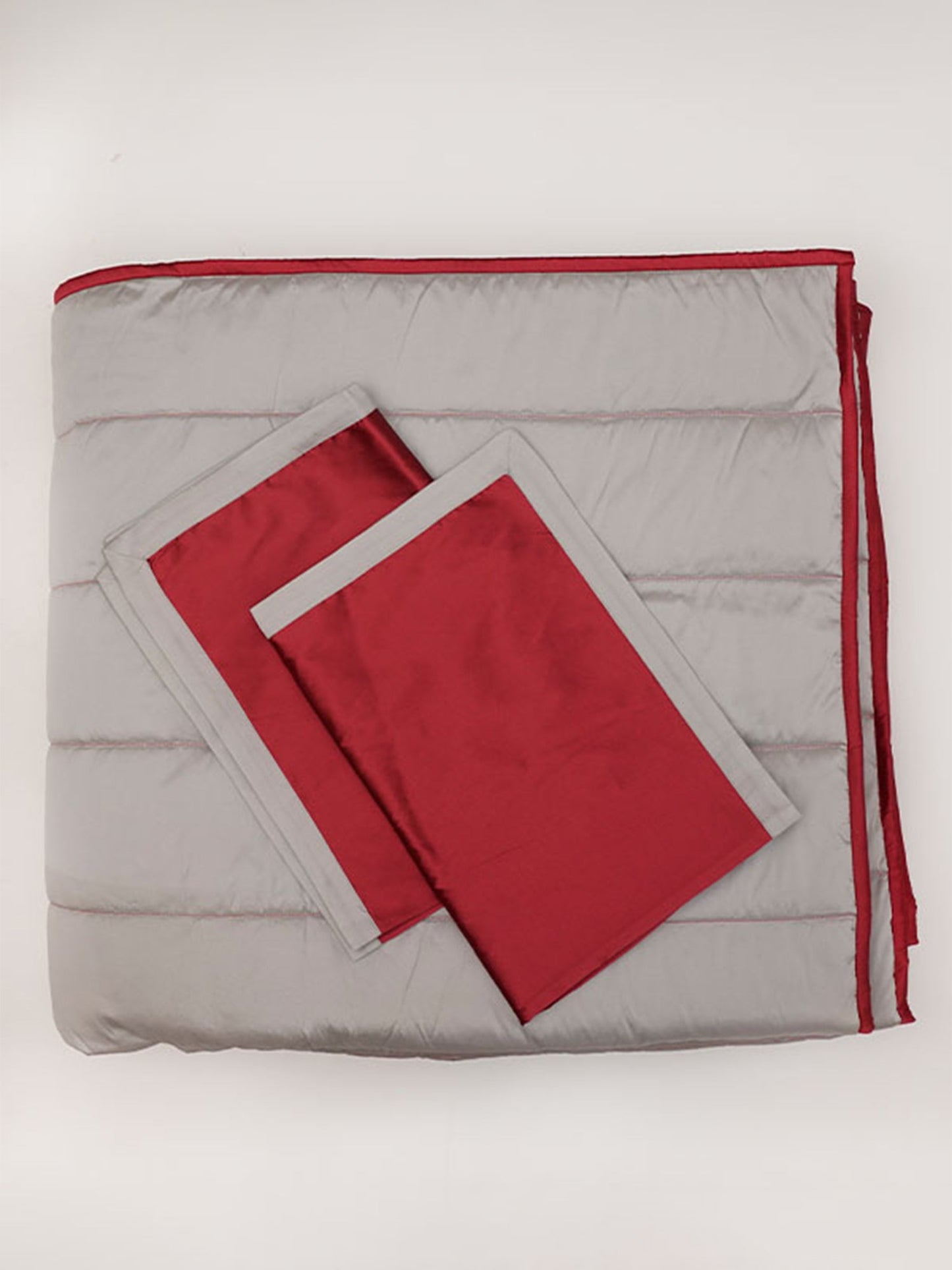 Quilt with 2 Pillow Shams Decorative Polyester Reversible Grey - (90" X 108" ; Pillow - 17" X 27")