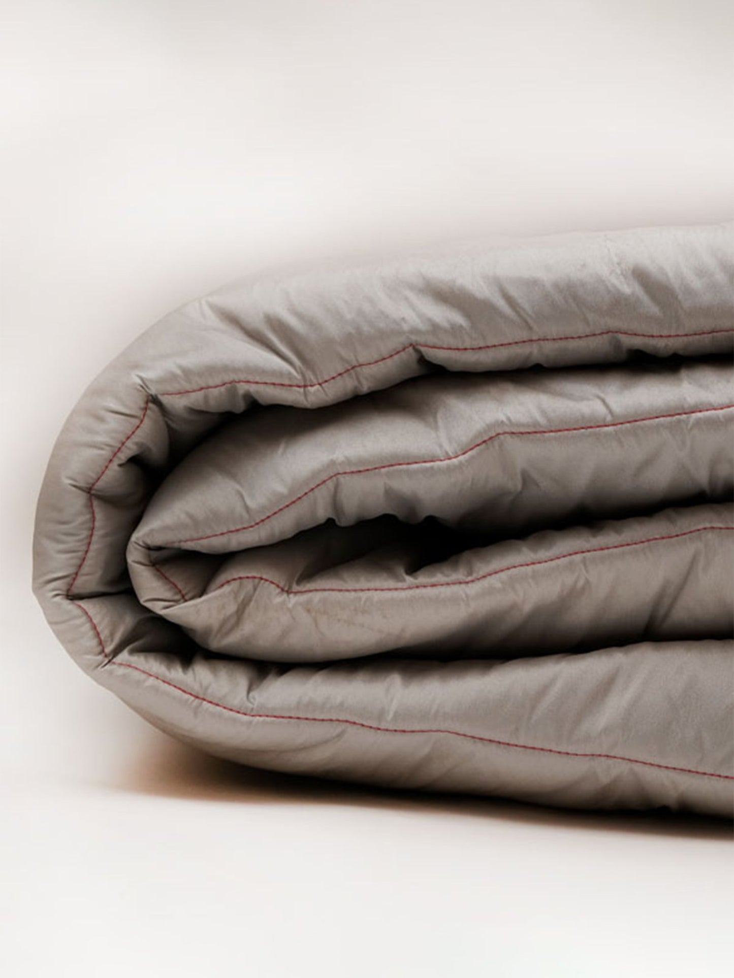 Quilt with 2 Pillow Shams Decorative Polyester Reversible Grey - (90" X 108" ; Pillow - 17" X 27")