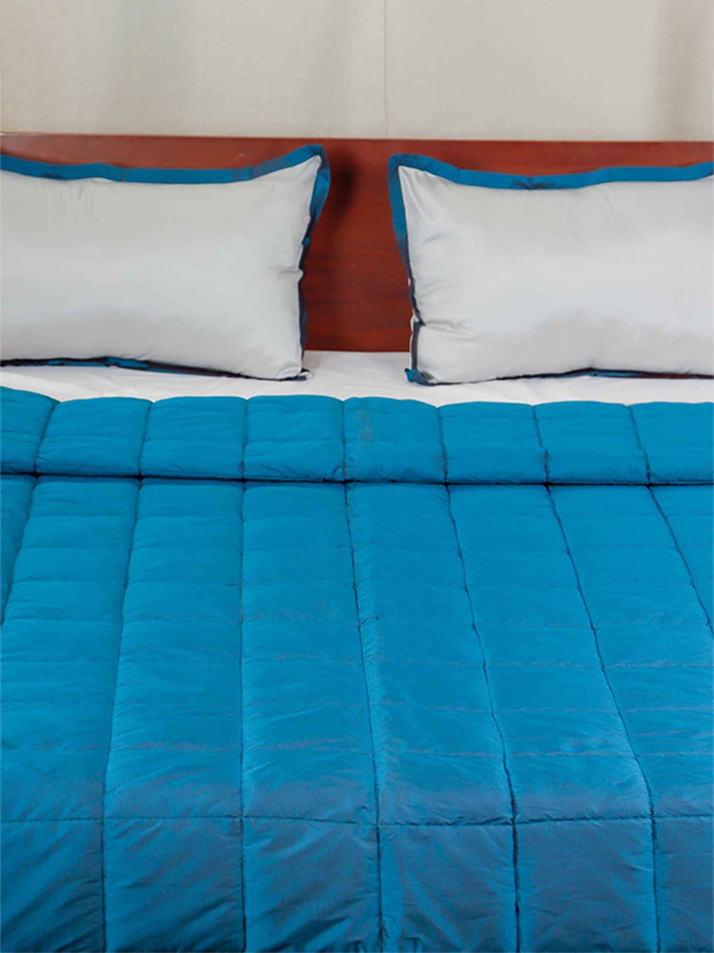 Quilt with 2 Pillow Shams Decorative Polyester Reverisble Teal - (90" X 108" ; Pillow - 17" X 27")