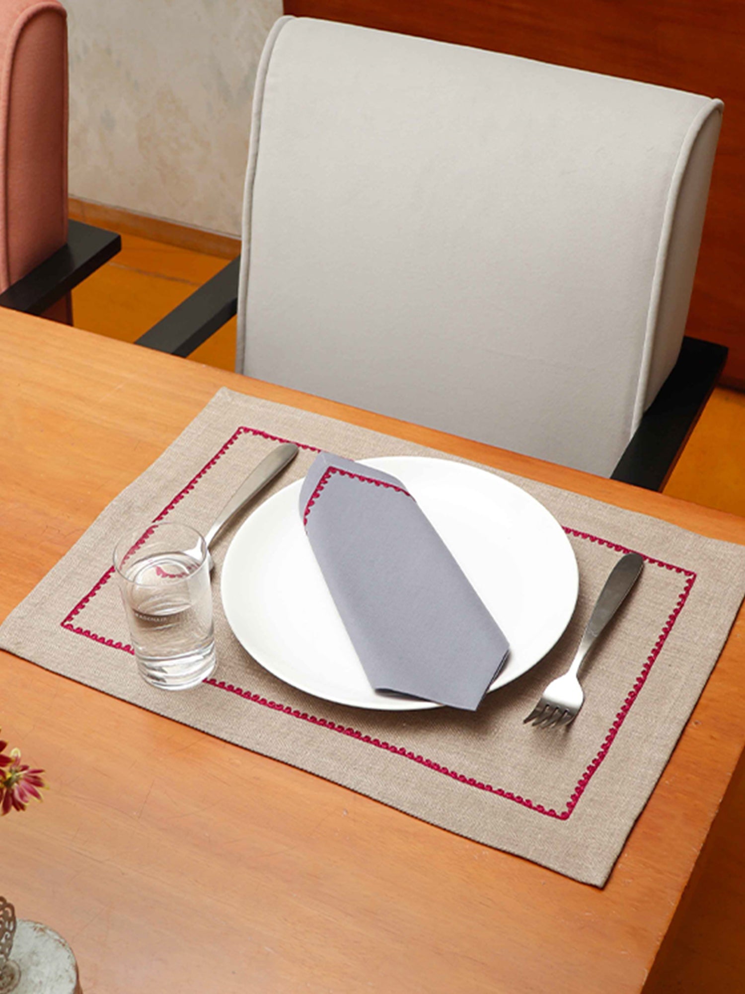 Table Mats and Napkins Cotton Embroidered Grey and Dark Grey - 13" x 19" ; 16" x 16" - Set of 6