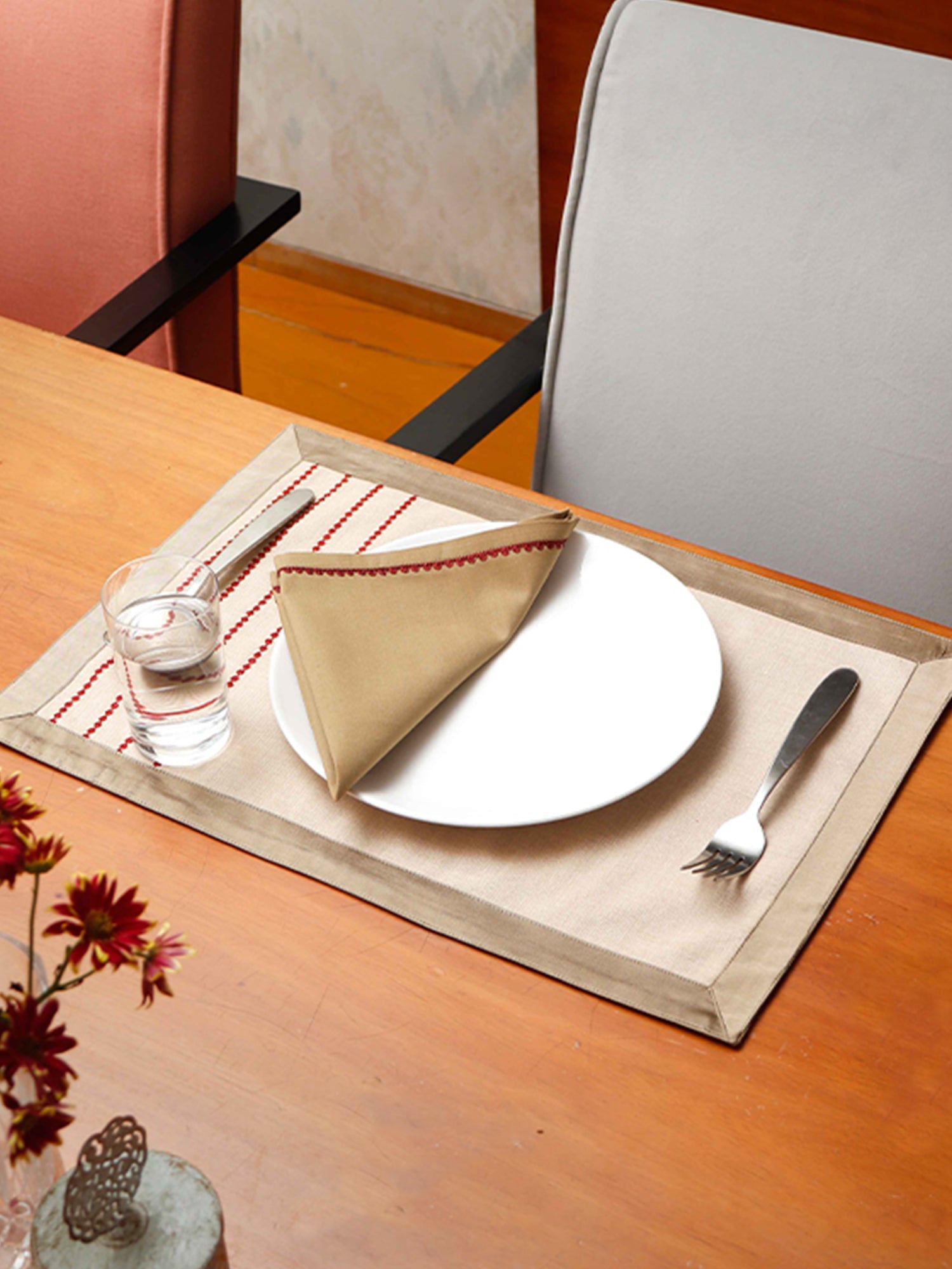Table Mats and Napkins Polyester and Cotton Embroidered Beige - 13" x 19" ; 16" x 16" - Set of 6