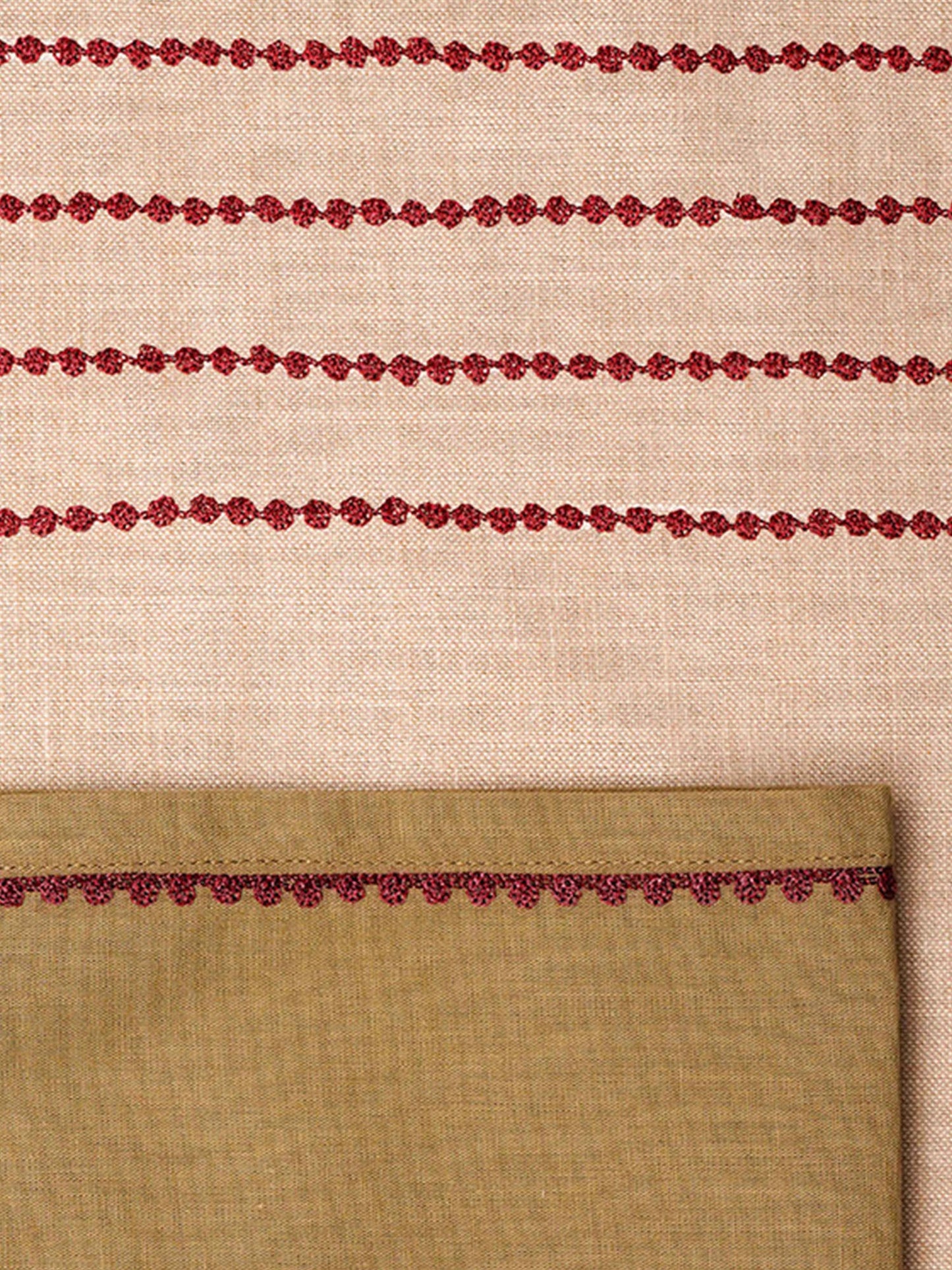 Table Mats and Napkins Polyester and Cotton Embroidered Beige - 13" x 19" ; 16" x 16" - Set of 6