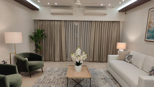 Tips for Decorating Small Living Room Windows with Curtains