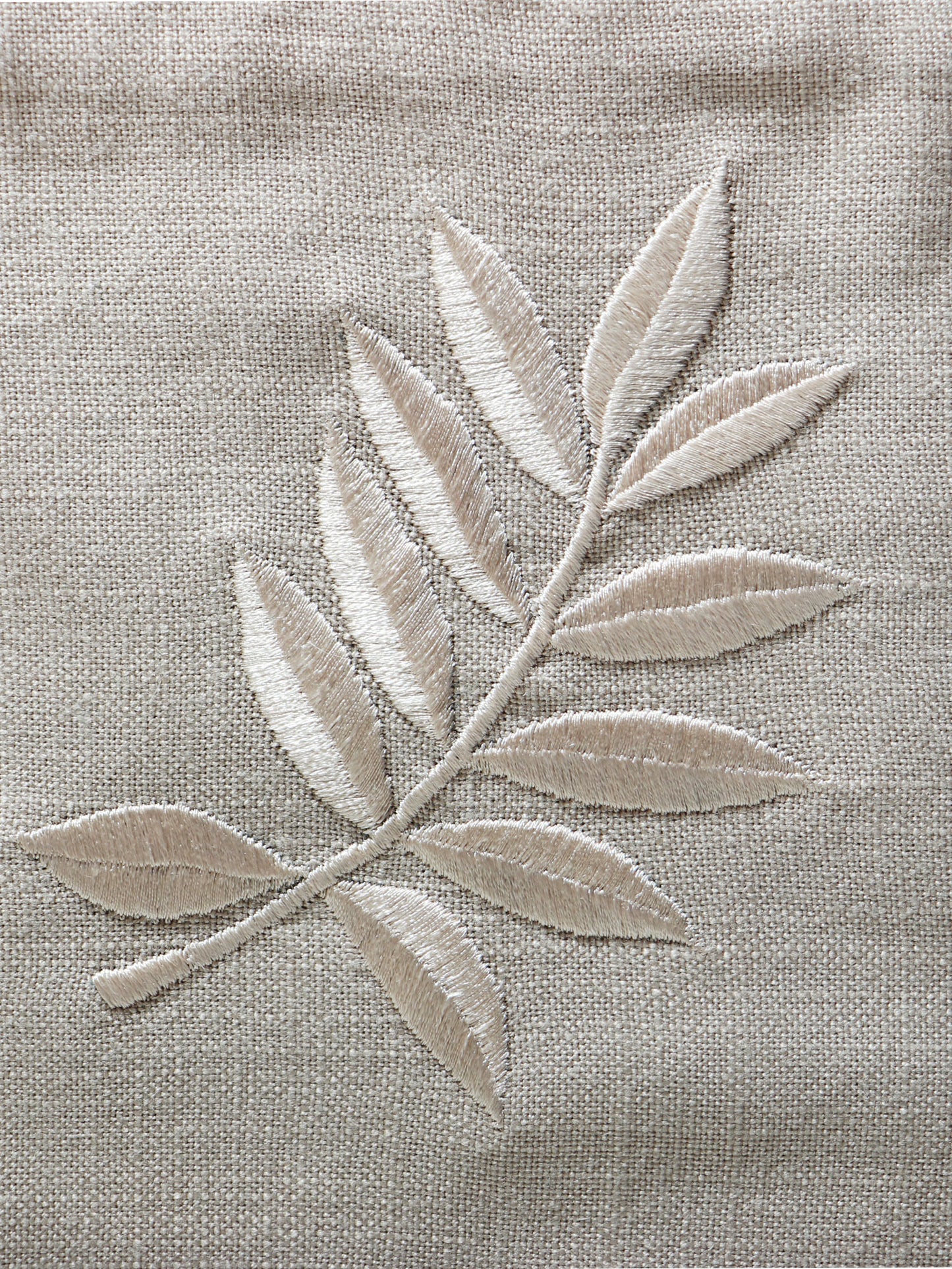 Table Runner Décor, PolyBlend 2 Tone Leaves Embroidered with Tassels - Beige | 12 x 84 inch
