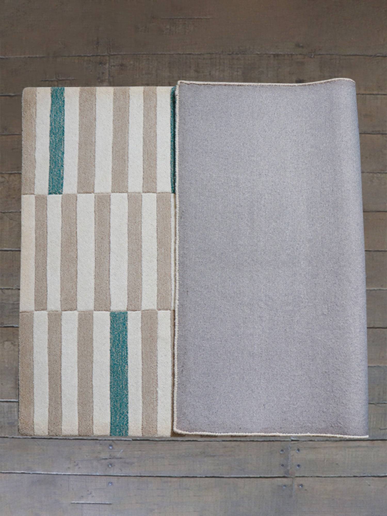 Carpet Hand Tufted 100% Woollen Beige And Brown And Turquoise Geometric Pattern - 4ft X 6ft