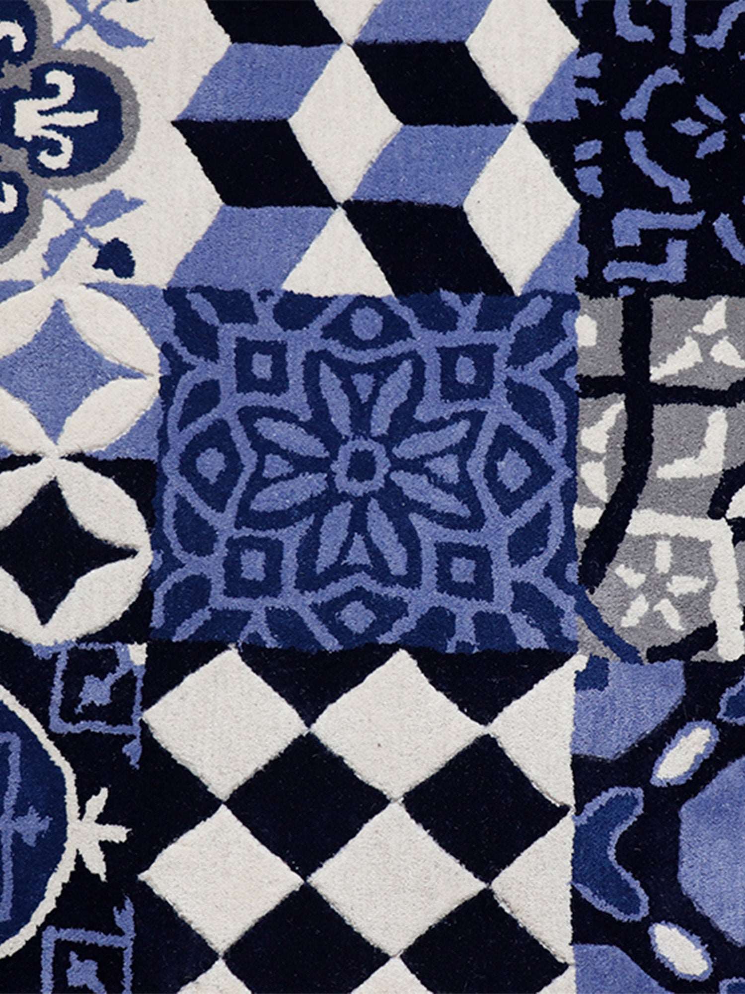 Carpet Hand Tufted 100% Woollen Tile Patchwark Off White Blue - 4ft X 6ft