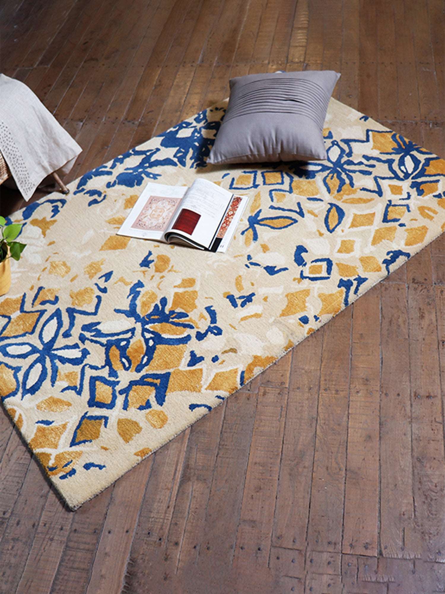 Carpet Hand Tufted 100% Woollen Beige Gold Blue Abstract - 4ft X 6ft
