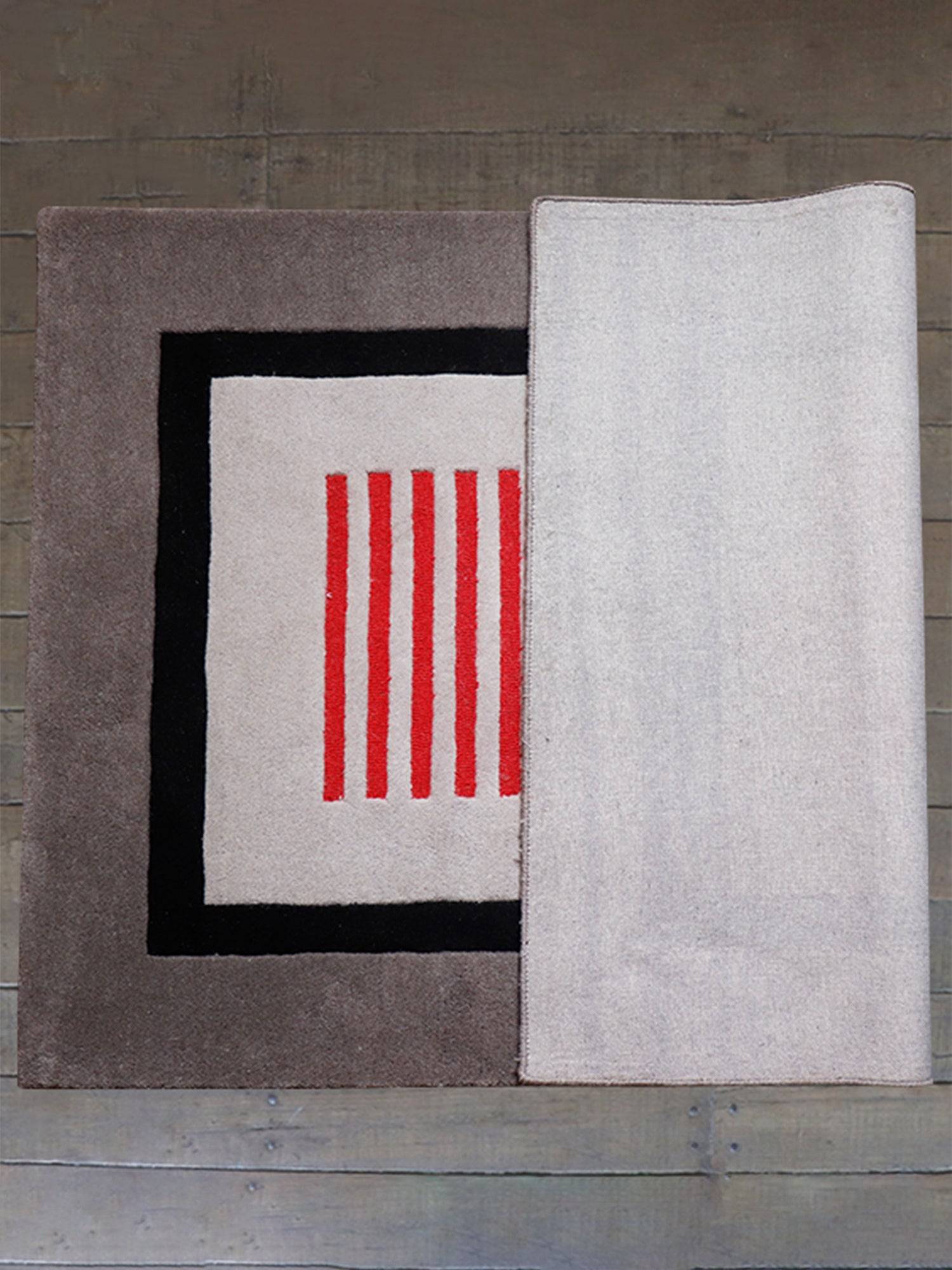 Carpet Hand Tufted 100% Woollen Grey Blue Pink Border Stripes - 4ft X 6ft