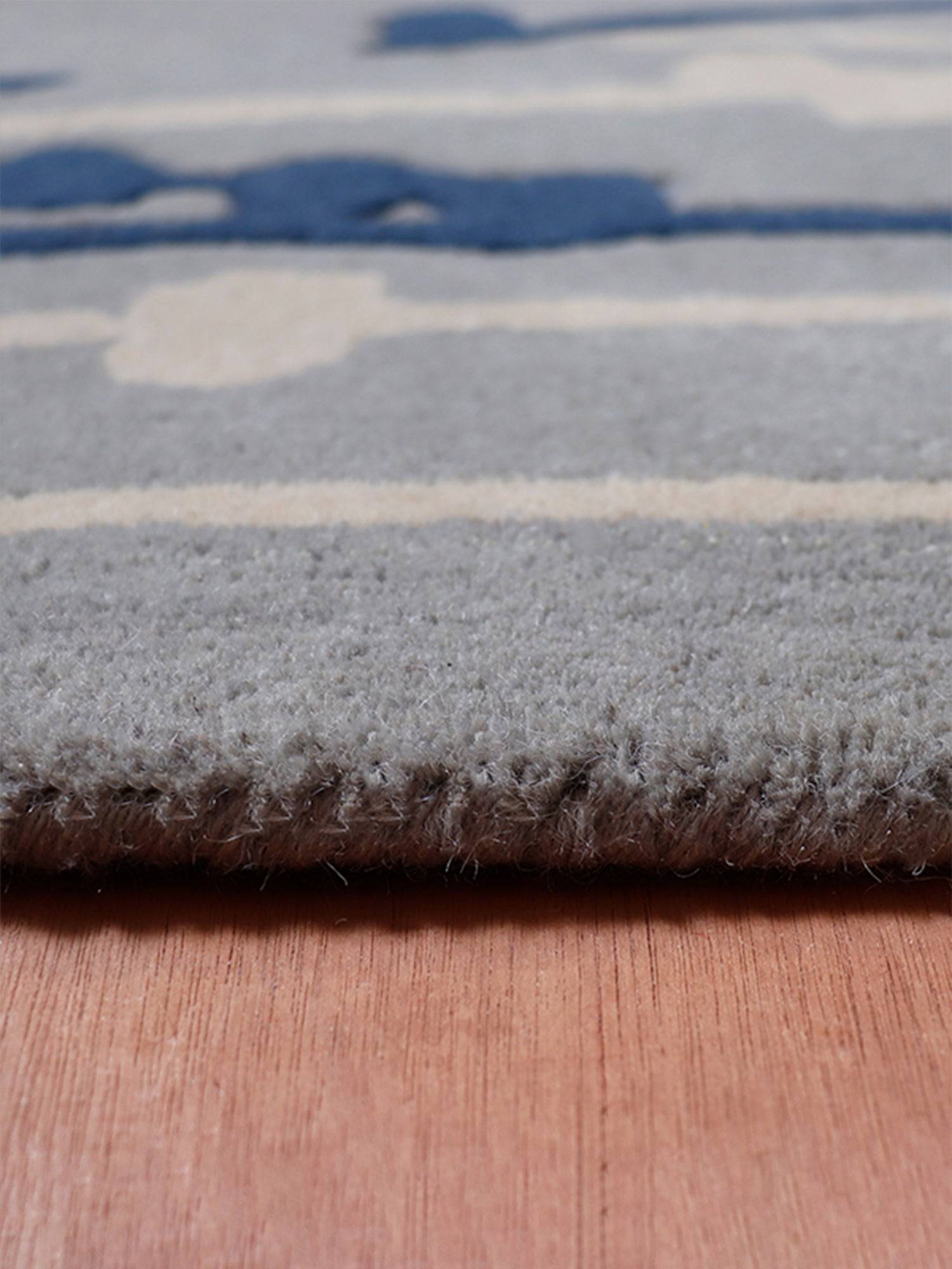 Carpet Hand Tufted 100% Woollen Grey Floral Bud Shadow - 4ft X 6ft