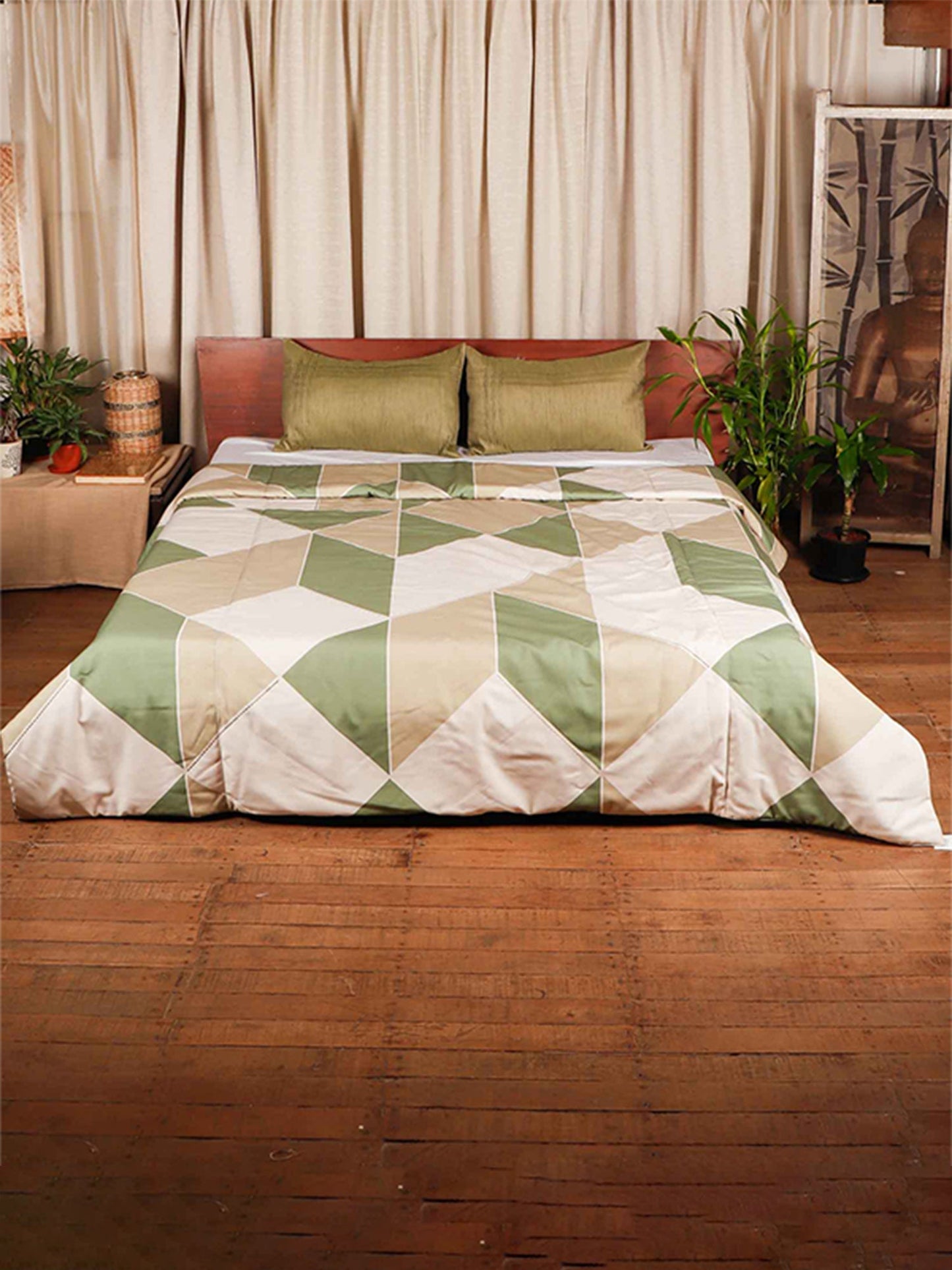 Quilt with 2 Pillow Shams Polyester Blend Digital Print Off-White, Green and Beige - (90" X 108" ; Pillow - 17" X 27")