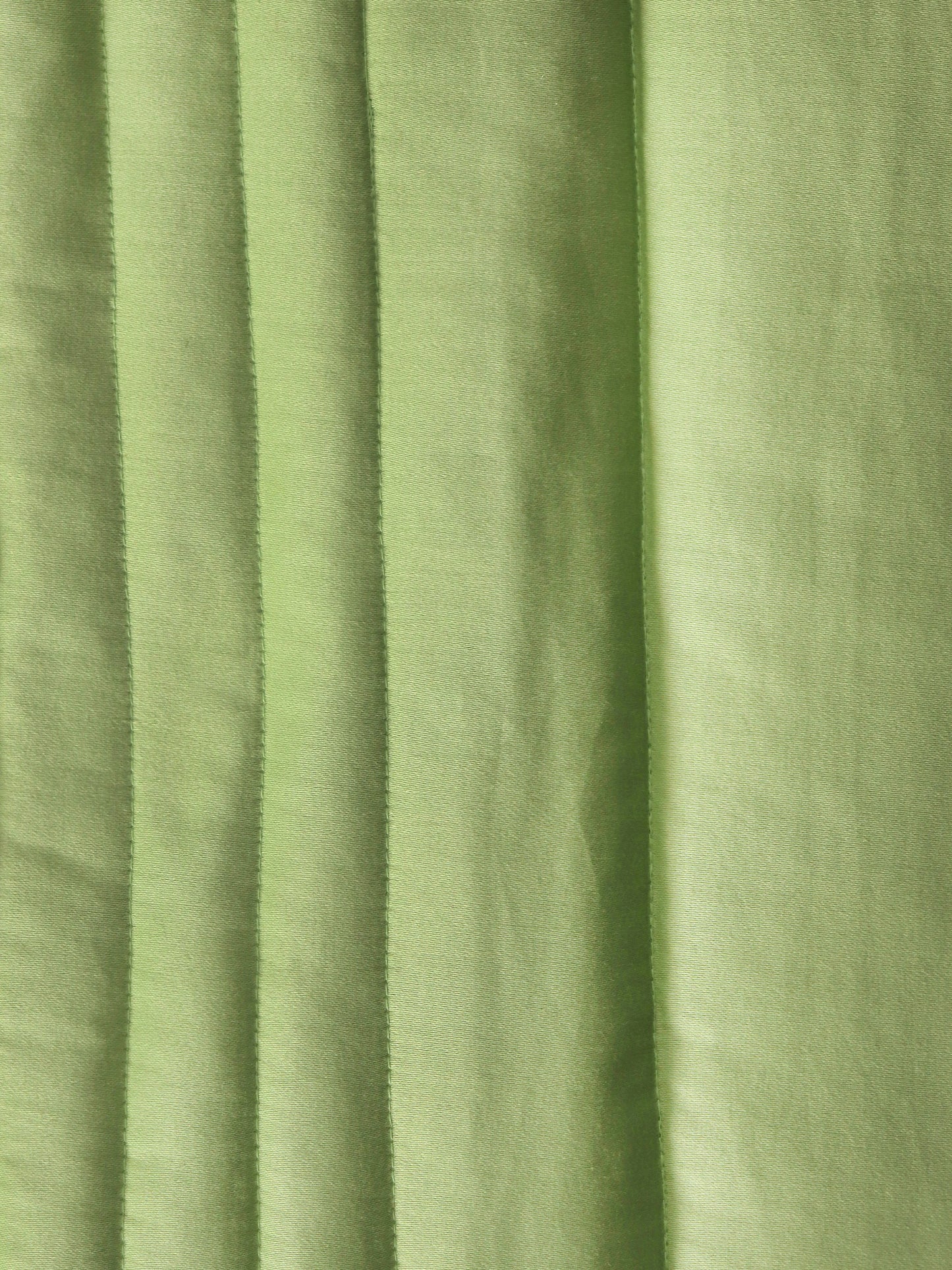 Reversible Qulit with Lines Cotton 300TC Green - 90" X 108", 17" X 27"