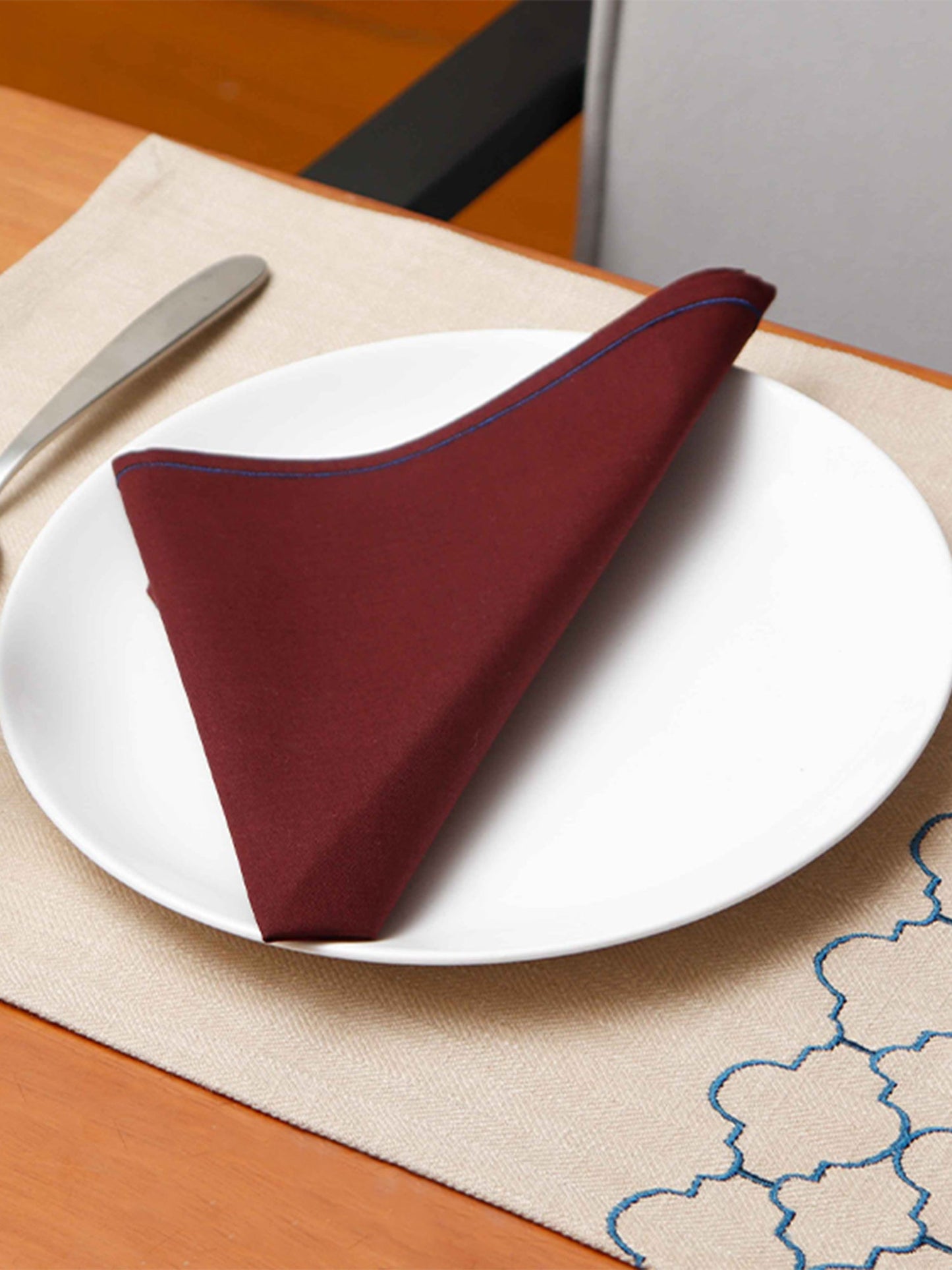 Table Mats and Napkins  Cotton and Polyester Ogee TBeige and Dark Brown - 13" x 19" ; 16" x 16" - Set of 6
